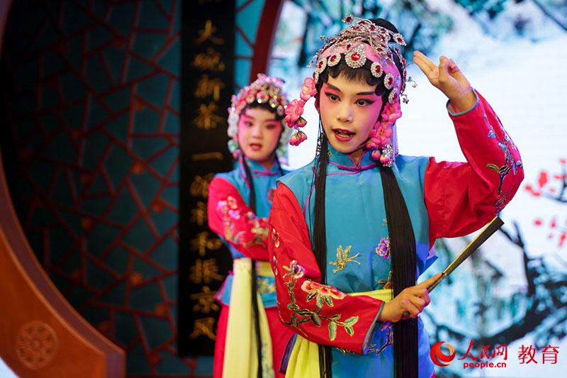 北京燈市口小學優質教育資源帶第二屆京劇社團專場演出。吳晨 攝