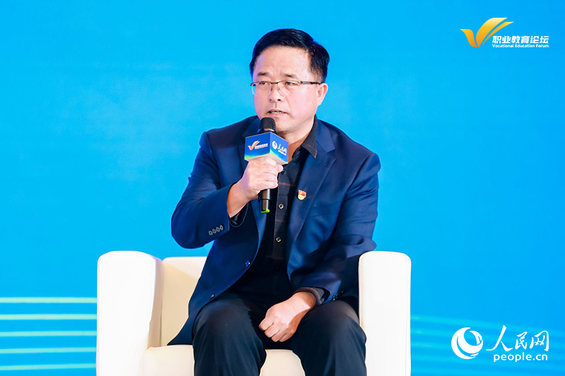 准格爾旗職業高級中學校長陳寶生
