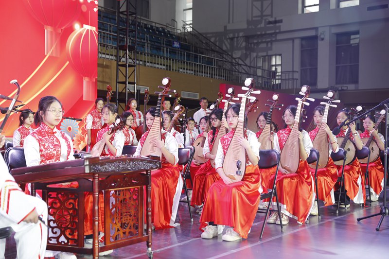 第二十六屆學生藝術節閉幕展演現場。北京市密雲區教委供圖