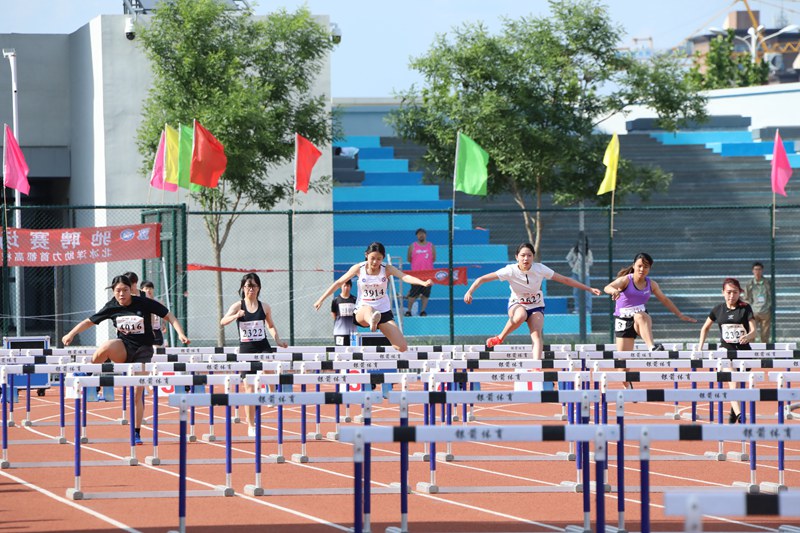 首都高等学校第63届学生田径运动会开幕。北京信息科技大学供图