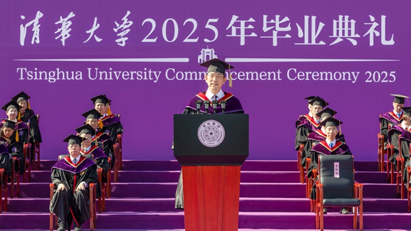 清华大学校长、校学位评定委员会主席李路明。校方供图