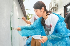 绘制墙画 扮靓乡村