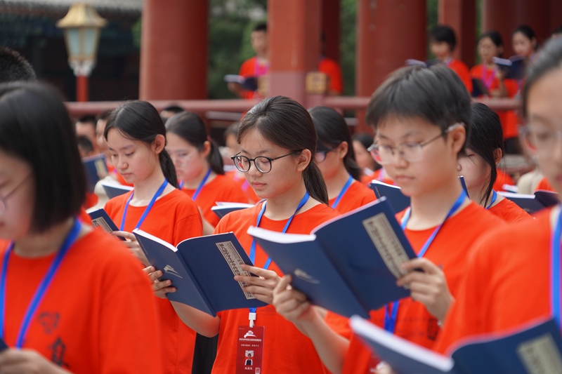 青年学子共探传统文化传承之路。校方供图