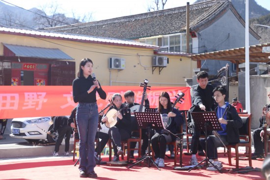 学校师生赴怀柔区九渡河镇四渡河村开展联学联建